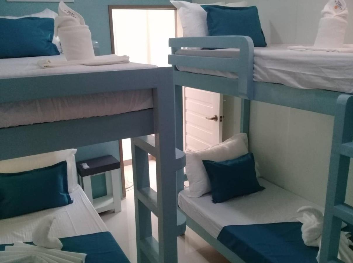 Laule'A Hostel Ель-Нідо Екстер'єр фото