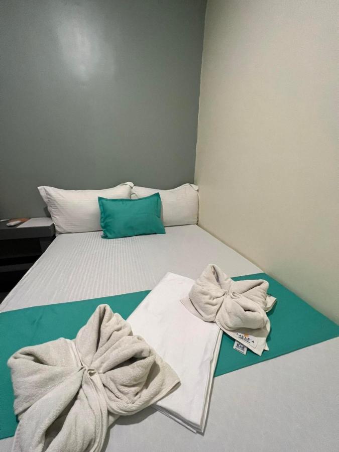 Laule'A Hostel Ель-Нідо Екстер'єр фото
