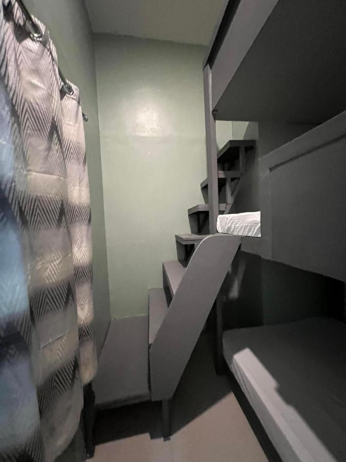 Laule'A Hostel Ель-Нідо Екстер'єр фото