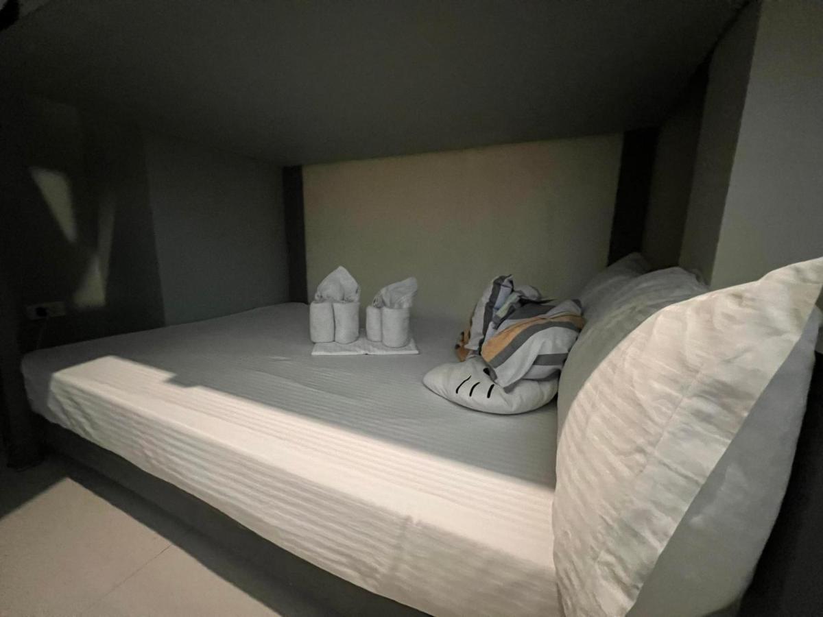 Laule'A Hostel Ель-Нідо Екстер'єр фото